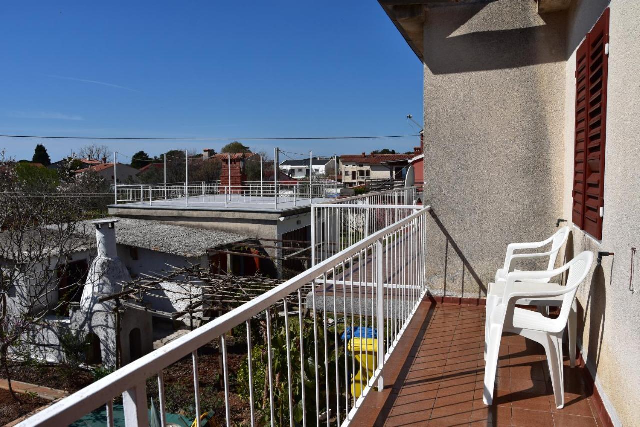 Apartman Miki 法扎纳 外观 照片